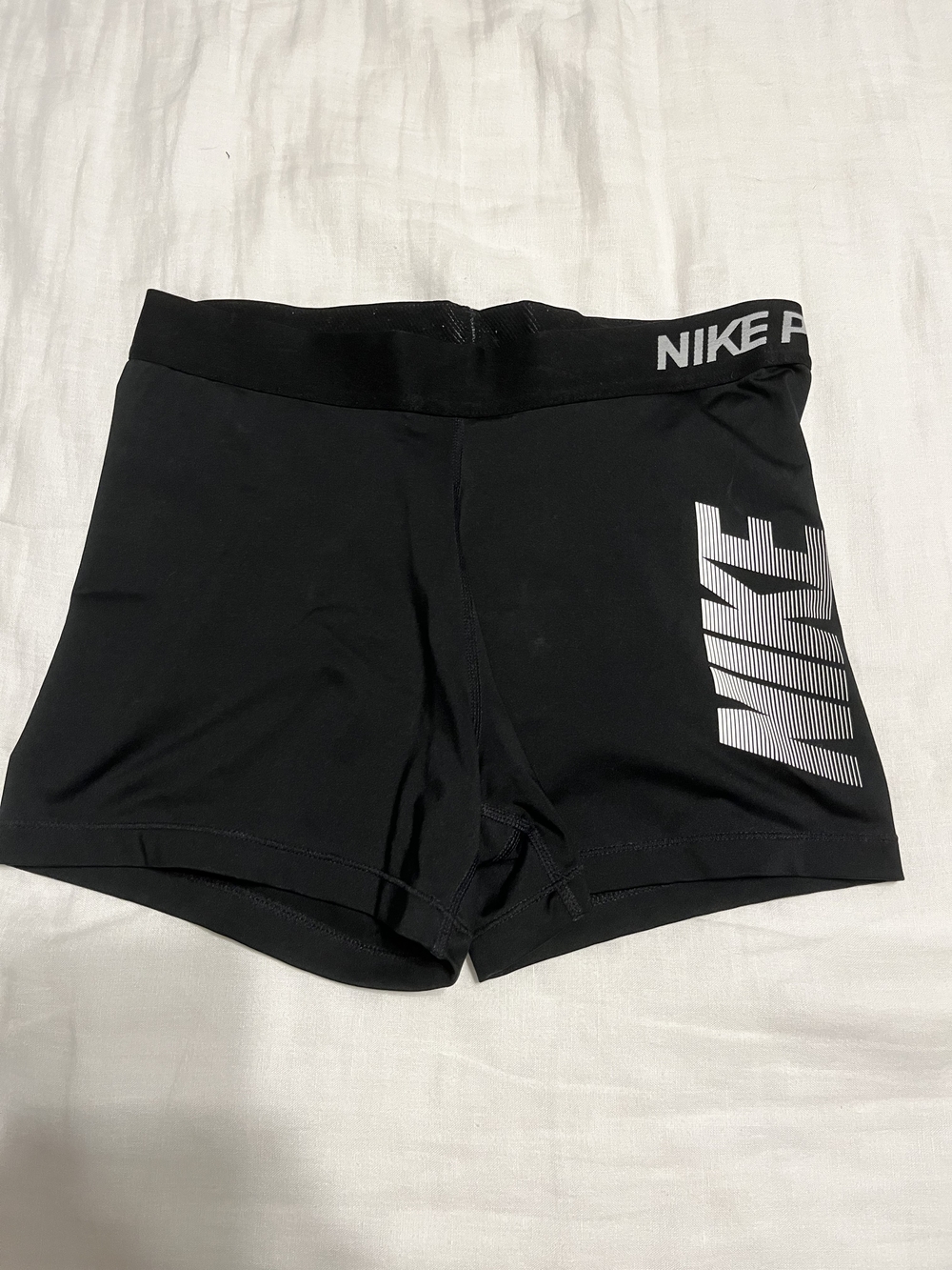 Nike Athletic Shorts Black & White Large Like New